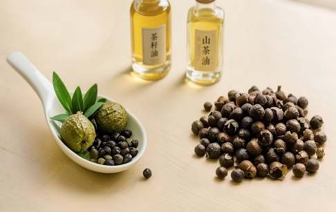 山茶油與茶籽油是同一種油嗎？山茶油和茶籽油有什么區(qū)別？
